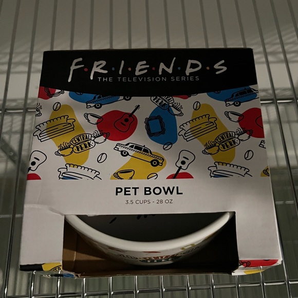Fetch for Pets Warner Bros Friends TV Show Central Perk Ceramic Dog Food Bowl - Picture 2 of 2